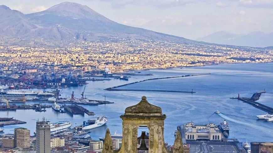 Caio Asinio * Napoli
